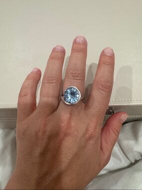 10K White Gold Blue Gemstone Cocktail Ring